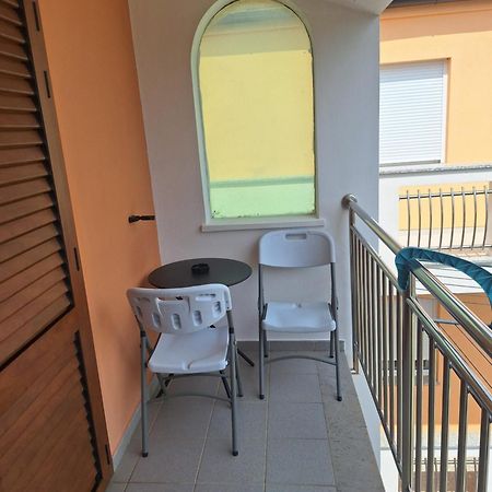 Apartmani Vesna Starigrad Paklenica Eksteriør billede