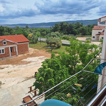 Apartmani Vesna Starigrad Paklenica Eksteriør billede