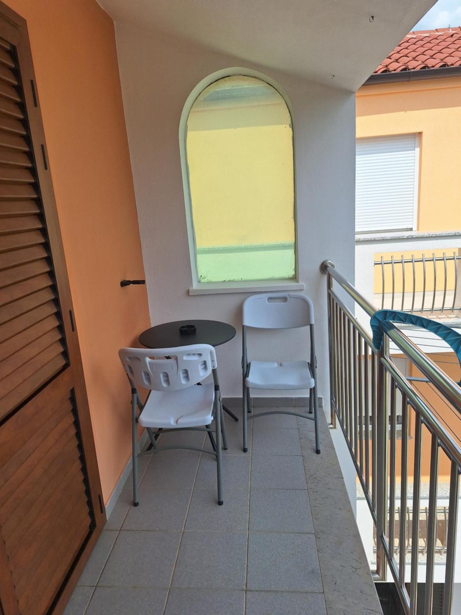 Apartmani Vesna Starigrad Paklenica Eksteriør billede
