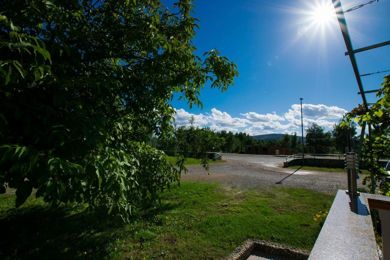 Apartmani Vesna Starigrad Paklenica Eksteriør billede