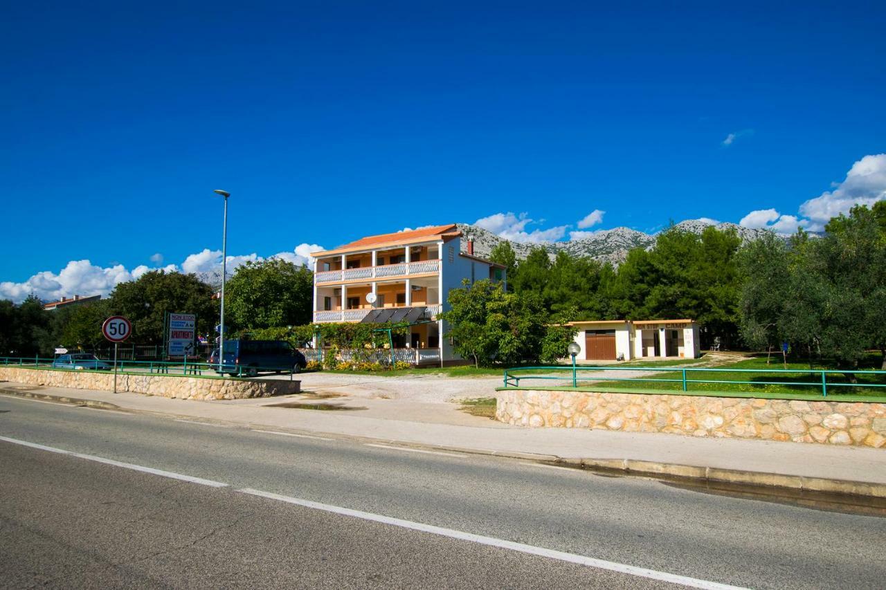 Apartmani Vesna Starigrad Paklenica Eksteriør billede