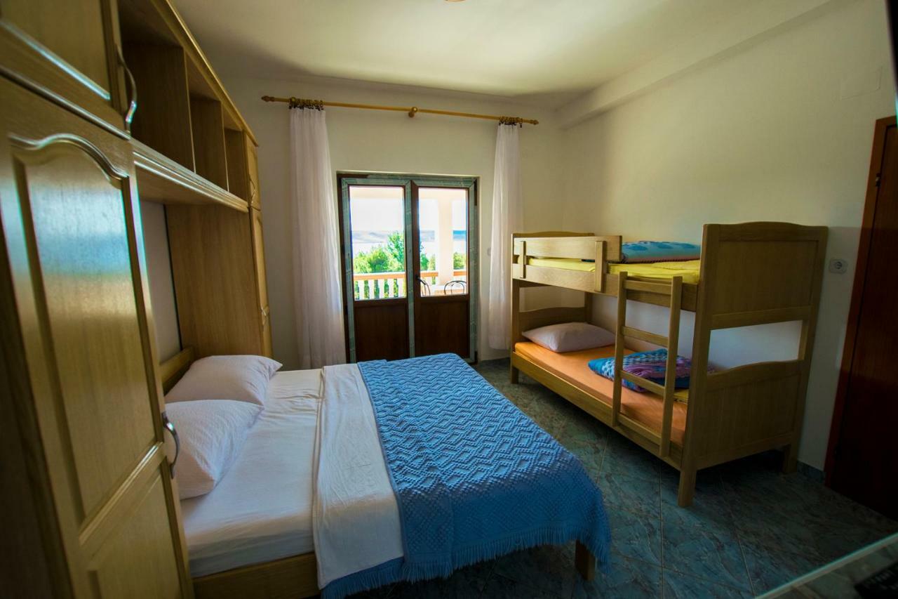 Apartmani Vesna Starigrad Paklenica Eksteriør billede